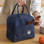 Bolsa Térmica Grande de Poliéster Impermeável Reforçada com Alça Ajustável e Alta Capacidade - Imagem 6